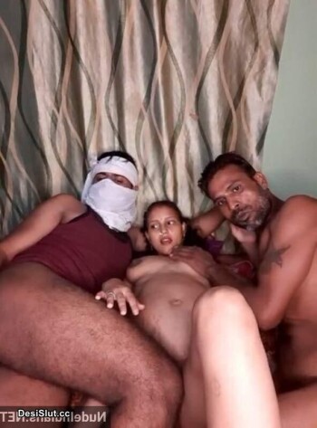 Indian wife nude sex and sexy selfie pics (47)