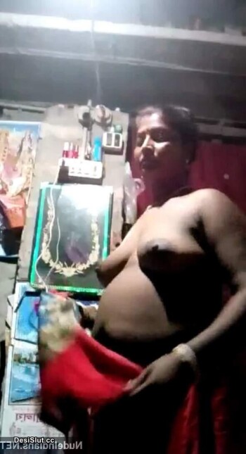 Indian wife nude sex and sexy selfie pics (54)