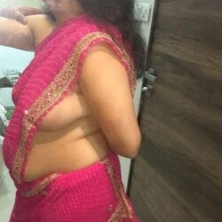 Indian-wife-nude-sex-and-sexy-selfie-pics-57