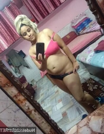 Indian wife nude sex and sexy selfie pics (59)