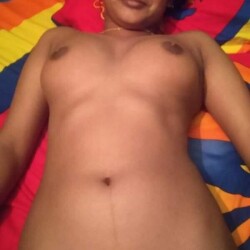 Kolkata-bhabhi-nude-photos-32