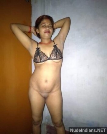 Kolkata-bhabhi-nude-photos-4.jpg