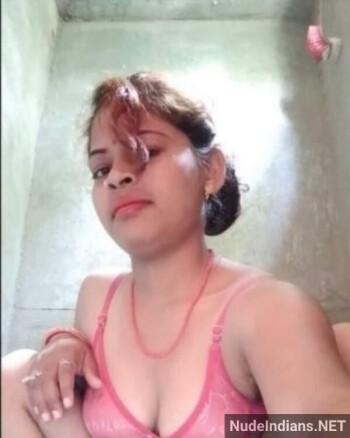 Kolkata-bhabhi-nude-photos-9.jpg