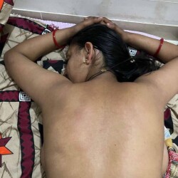 desi-indian-housewife-naked-17