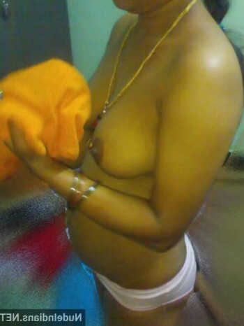 mature-tamil-aunty-photo-nude-big-ass-boobs-19.jpg