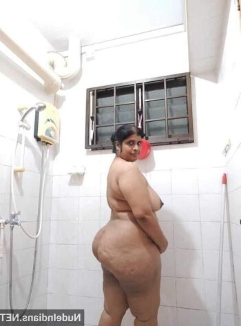 mature-tamil-aunty-photo-nude-big-ass-boobs-21.jpg