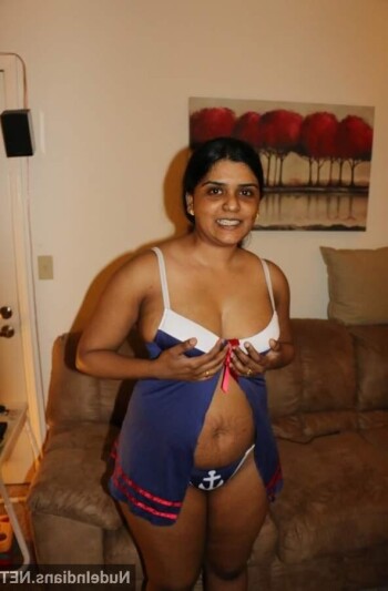 mature-tamil-aunty-photo-nude-big-ass-boobs-23.jpg