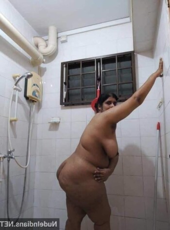 mature-tamil-aunty-photo-nude-big-ass-boobs-26.jpg