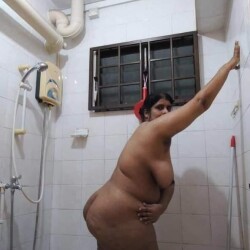 mature-tamil-aunty-photo-nude-big-ass-boobs-26