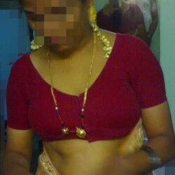 mature-tamil-aunty-photo-nude-big-ass-boobs-29