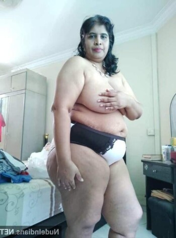 mature-tamil-aunty-photo-nude-big-ass-boobs-31.jpg