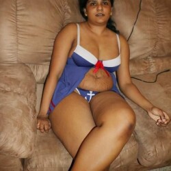mature-tamil-aunty-photo-nude-big-ass-boobs-47