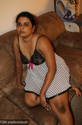 mature-tamil-aunty-photo-nude-big-ass-boobs-52.jpg