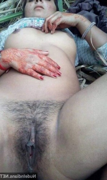 nude-indian-girls-pussy-images-48504f6ee29e017bb2.jpg