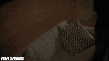 Kiara-Advani-Part-2.gif