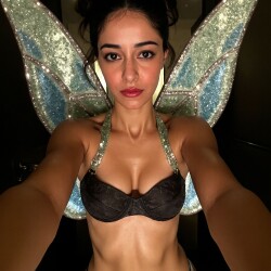 Ananya-Pandey-8