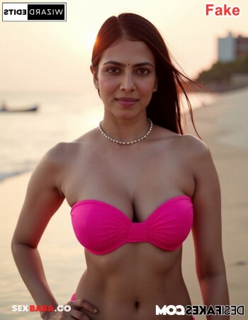 Malavika-Mohanan-15.jpg