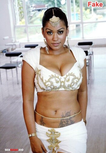 Mumaith_Khan_1.jpg