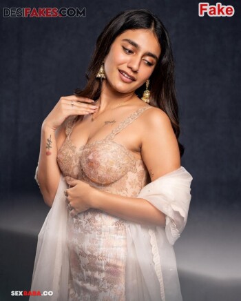 Priya_Varrier_31.jpg