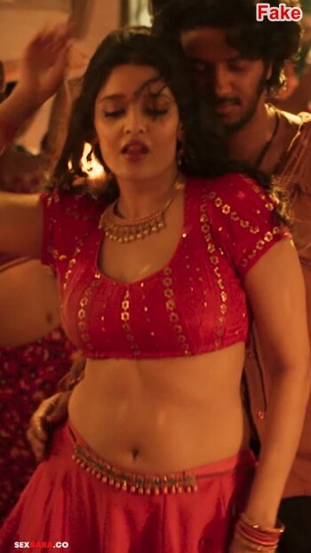 Ritika_Singh_17.jpg