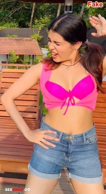 Diya_Krishna_5.jpg