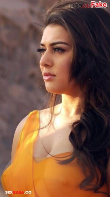 Hansika_Mothwani_1.jpg