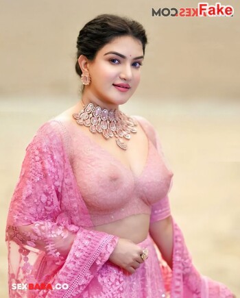 Honey_Rose_1.jpg
