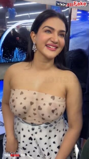 Honey_Rose_19.jpg