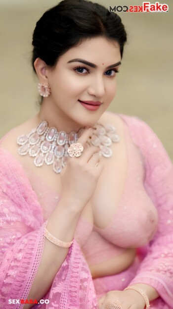Honey_Rose_7.jpg