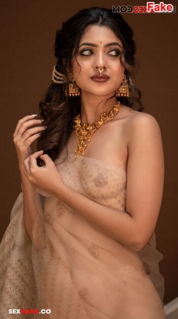 Nandana_Varma_16.jpg