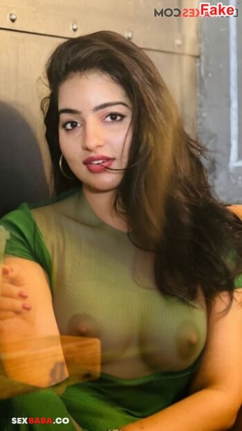 Malavika_Menon_4.jpg