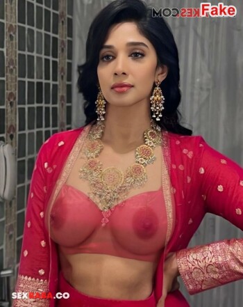 Nyla_Usha_7.jpg
