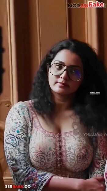 Parvathy_Thiruvothu_1.jpg