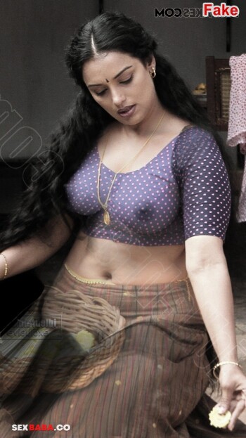 Shweta_Menon_10.jpg