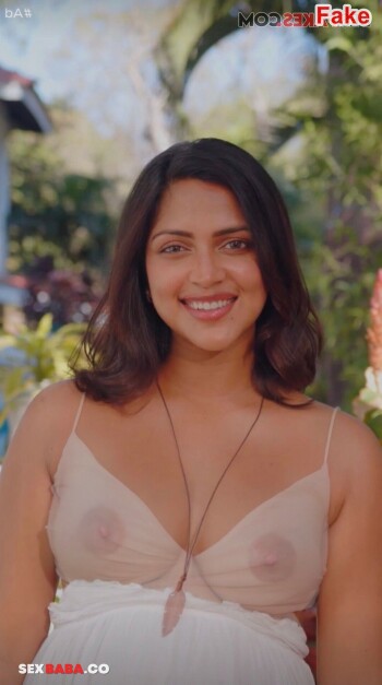 Amala_Paul_1.jpg