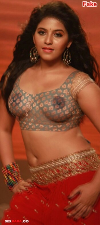 Anjali_in_MGR_1_x.jpg