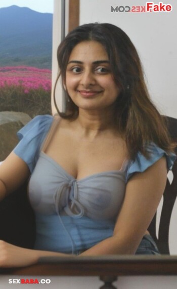 Esther_Anil_13.jpg