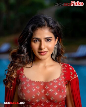 Iswarya_Menon_1.jpg