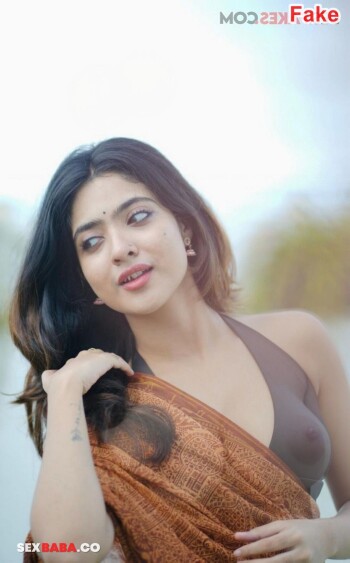 Nandhana_Varma_1.jpg