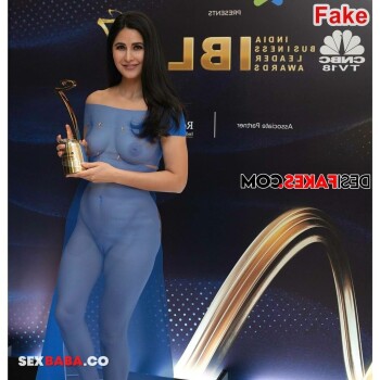 Katrina Kaif​ 8 x