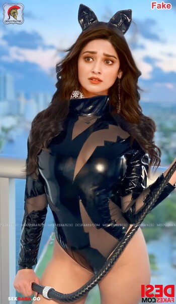 Ileana_sexy_Halloween____x.jpg