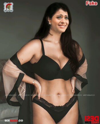 Kajol_momma_in_milf_bikini___x.jpg